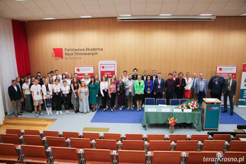 d09e0ed5-ede2-4304-80d0-0deb1aecd7af